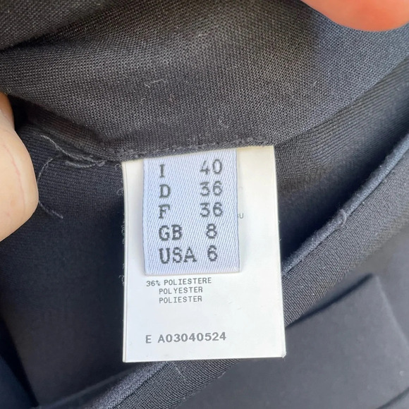 Moschino tailored slim black  crop pant, size 6 - Picture 8 of 9